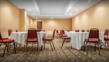 New Lodge,Winnipeg>>Headingley,2 star