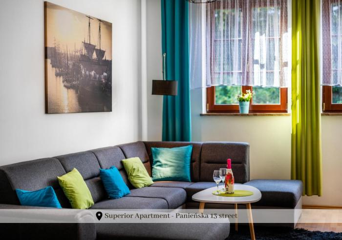 5 stars apartments old town
