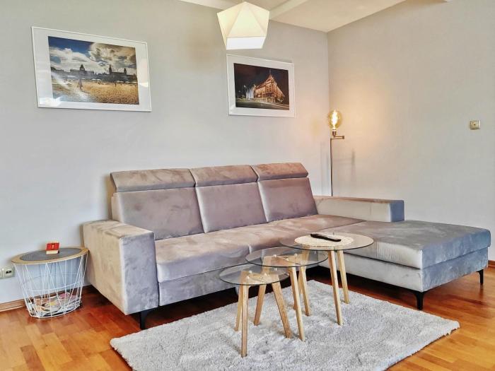 5 stars apartments old town