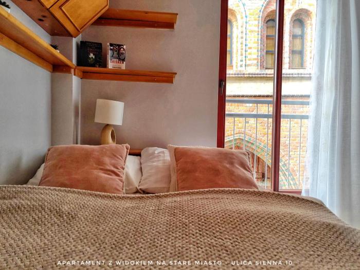 5 stars apartments old town