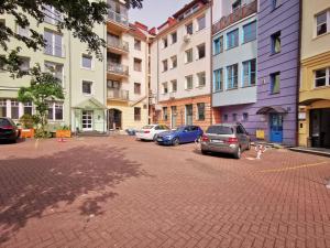 5 stars apartments old town