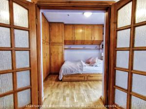 5 stars apartments old town