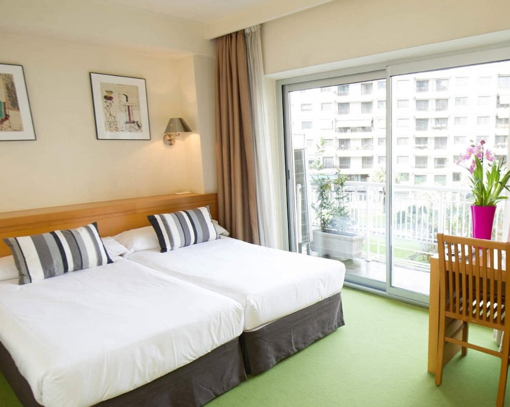 hotel zaragoza plaza