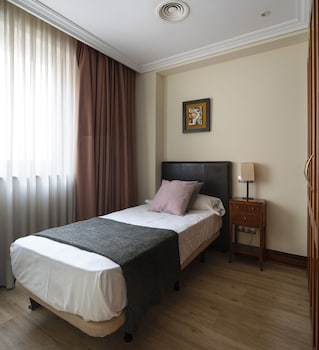 Santiago Apartments Bilbao,Basque Country>>Bilbao,4 star