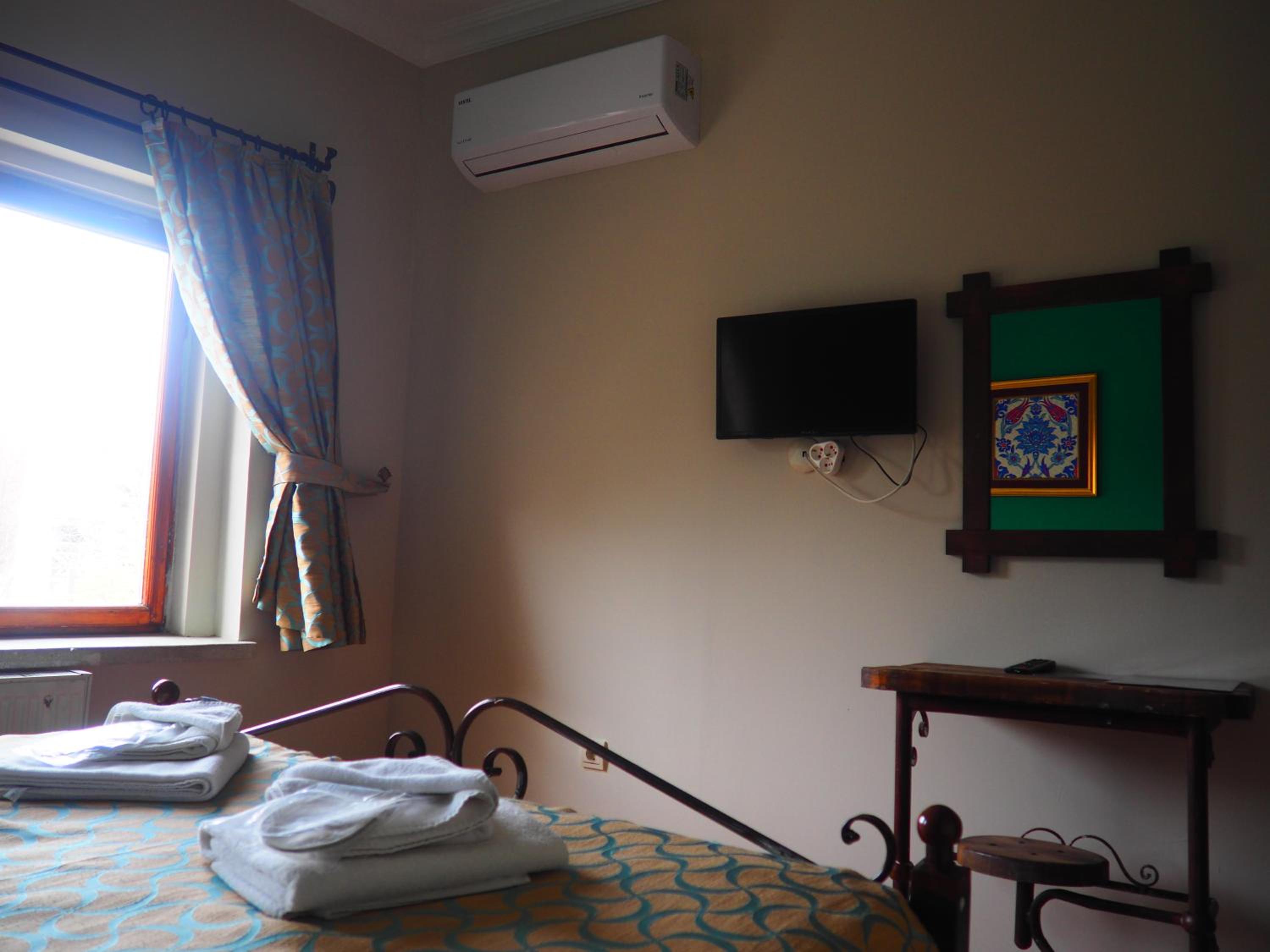nomads cave hotel and rooftop