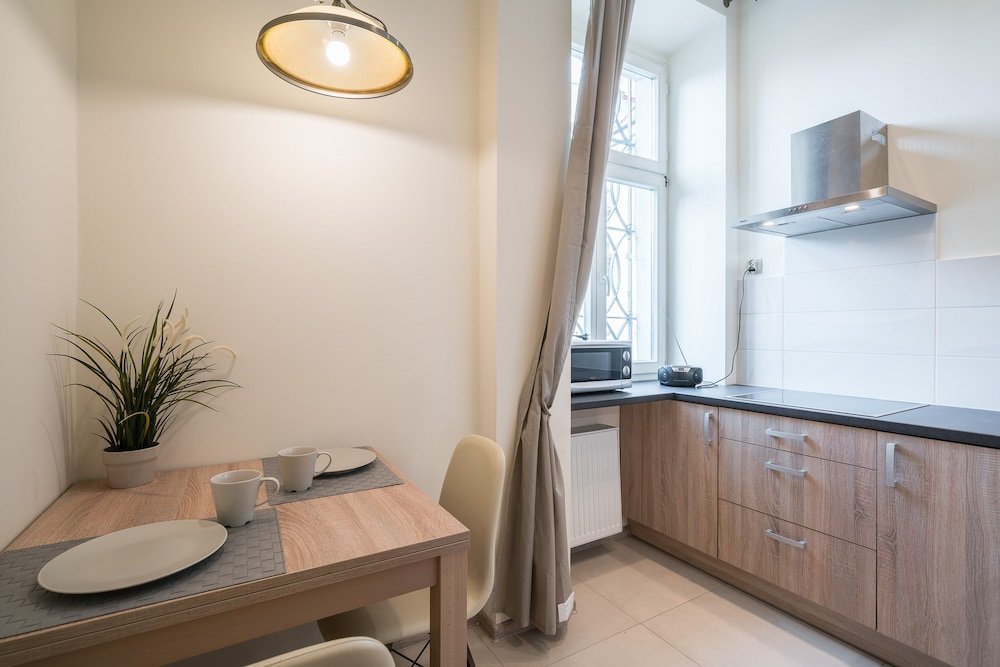 rentplanet apartamenty stare miasto