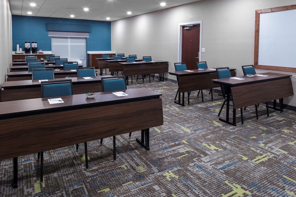 hampton inn by hilton concord bow