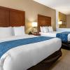 comfort suites airport university