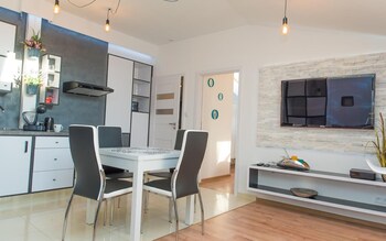 easy rent apartments konopnicka 3