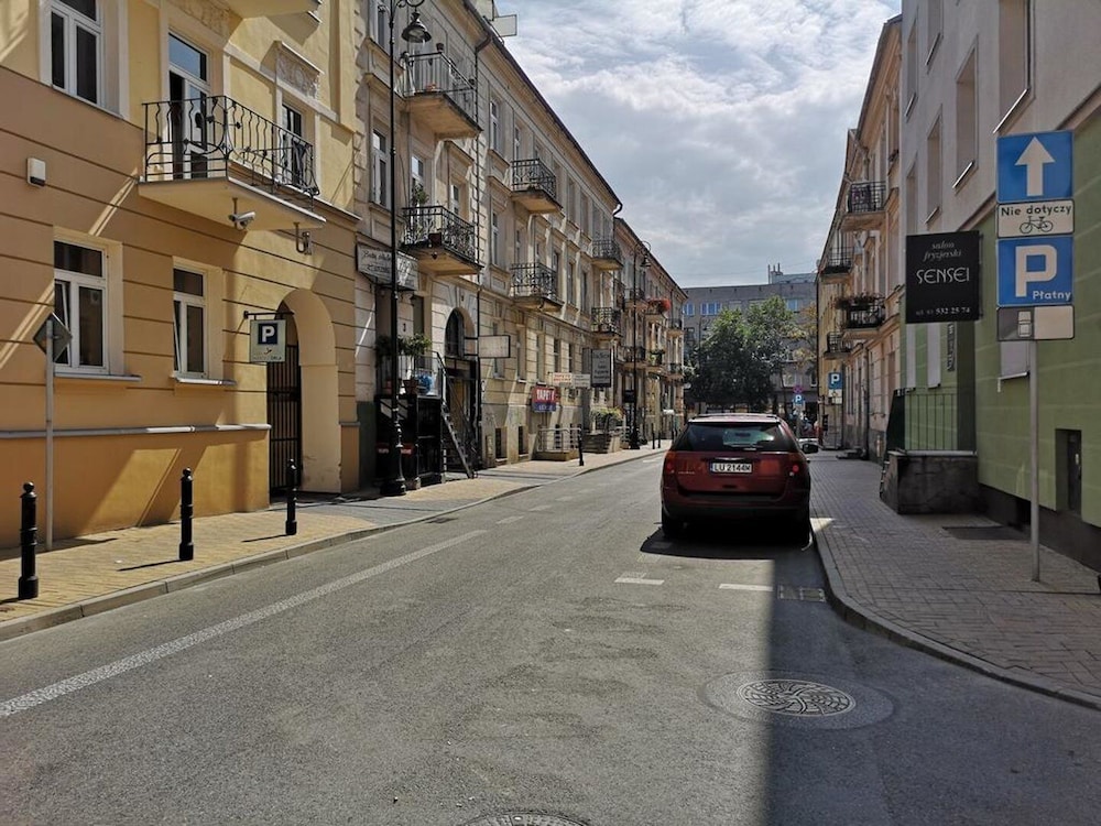 easy rent apartments konopnicka 3