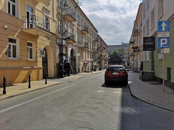 easy rent apartments konopnicka 3