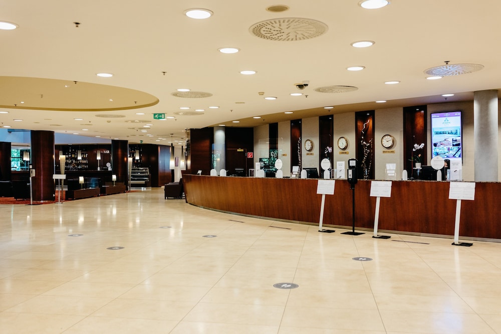 crowne plaza bratislava by ihg
