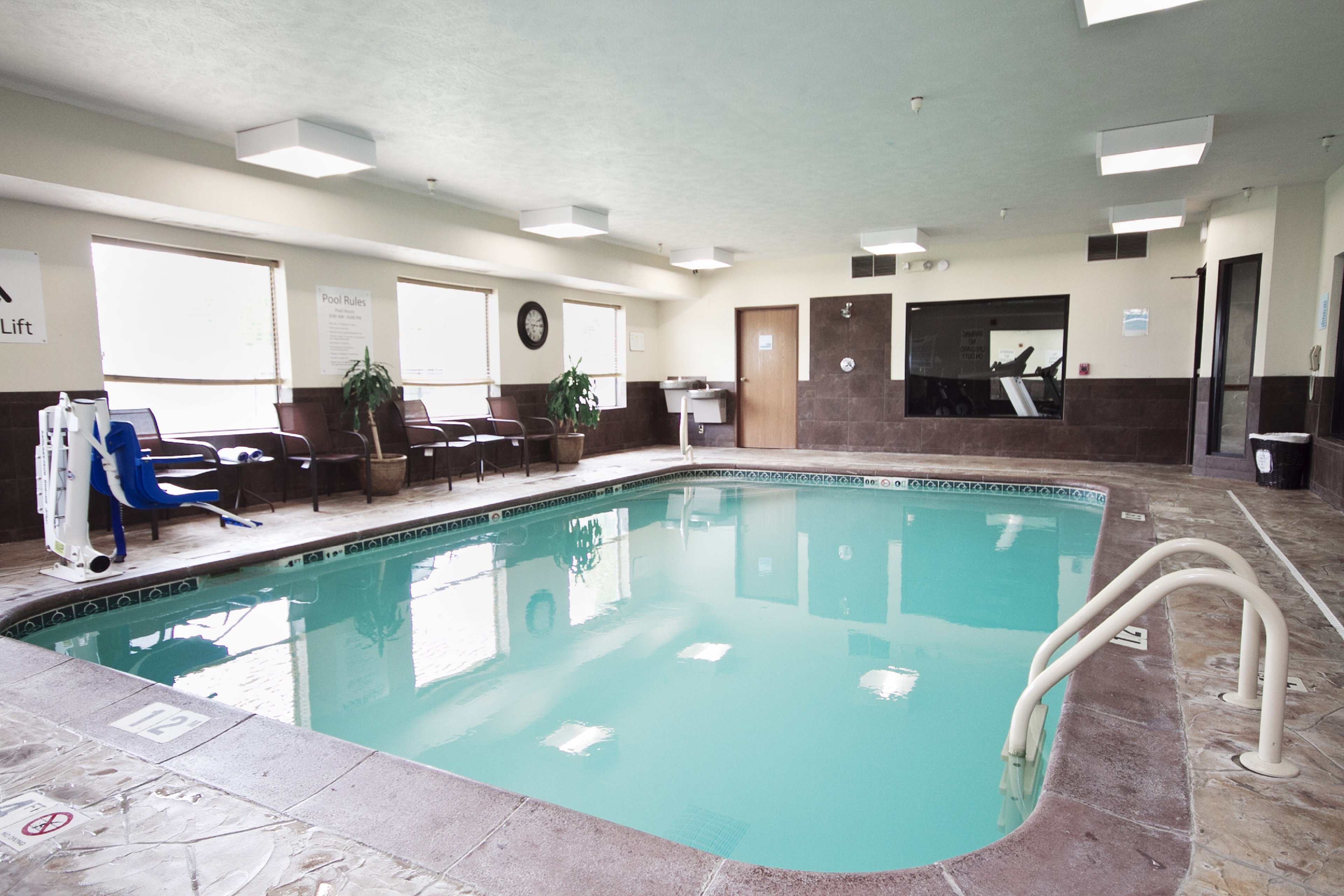 holiday inn express adrian by ihg