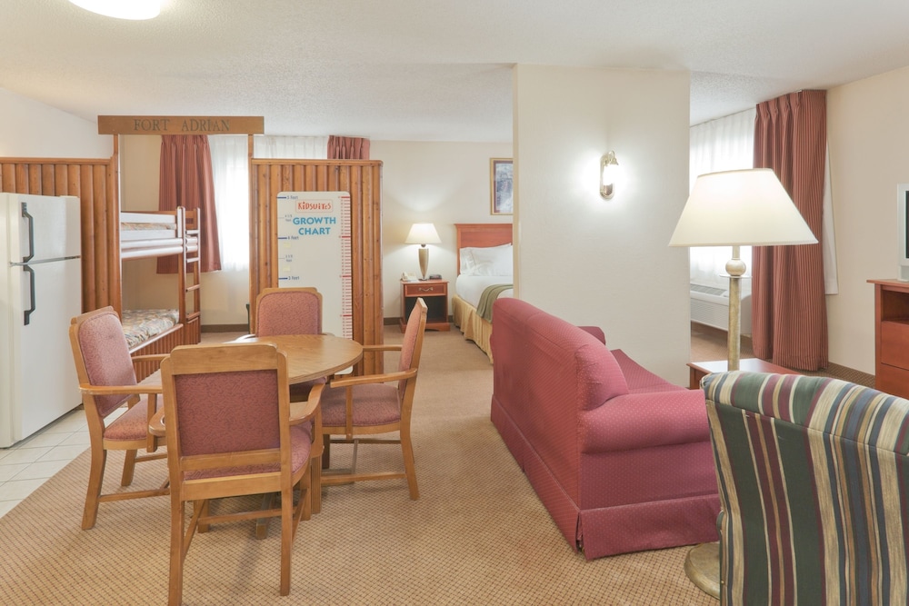 holiday inn express adrian by ihg