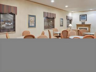 holiday inn express adrian by ihg