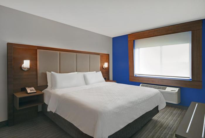 holiday inn express adrian by ihg