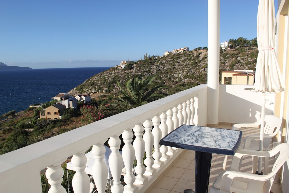 villa irini