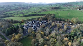 the saddle room restaurant