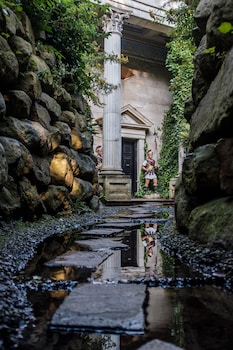 the saddle room restaurant