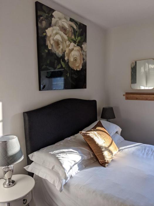 the saddle room restaurant