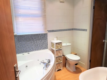 bath road apartments