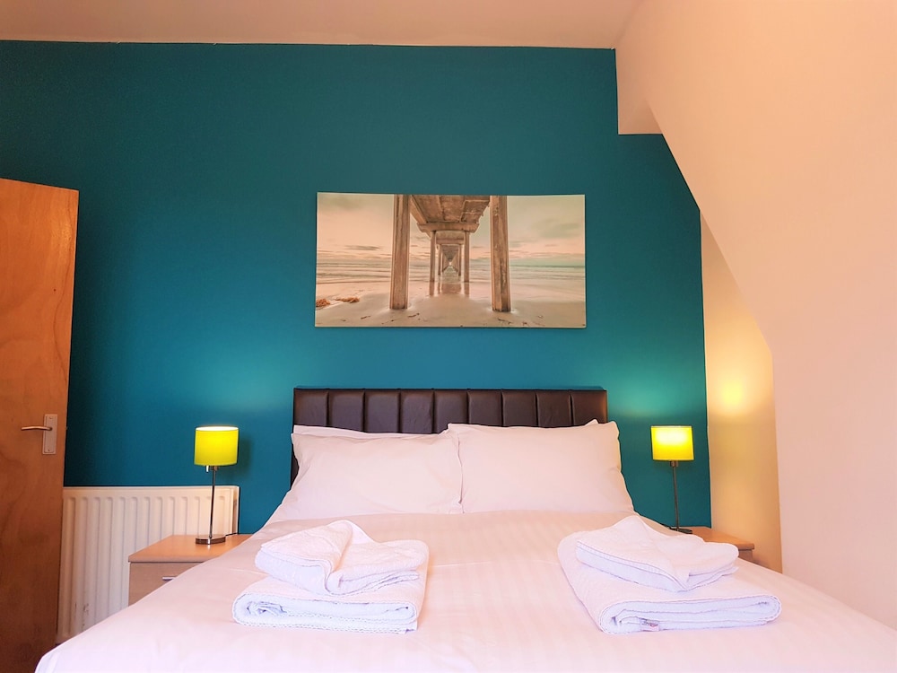 bath road apartments