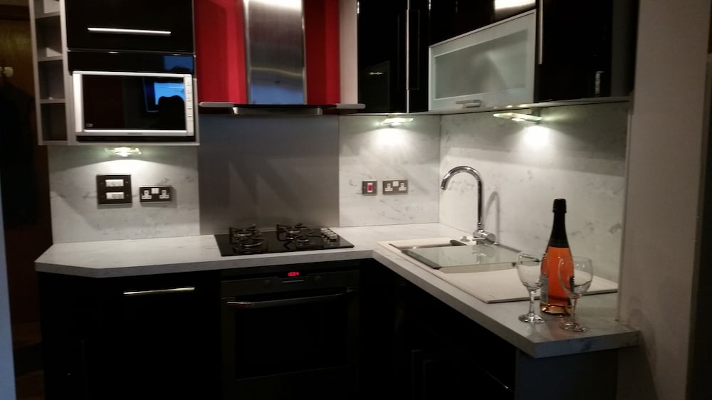 bath road apartments