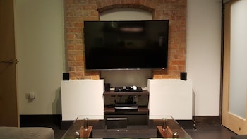 bath road apartments