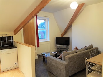 bath road apartments