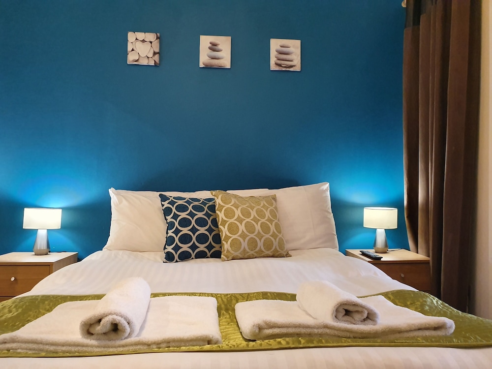 bath road apartments