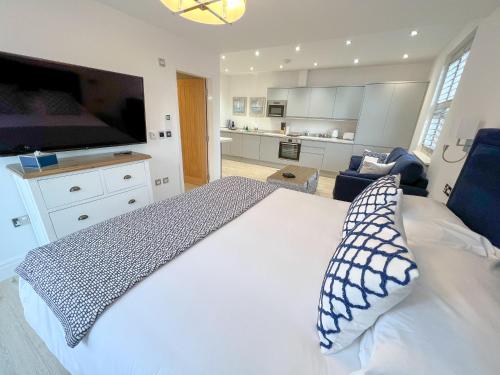 st annes beach apartments