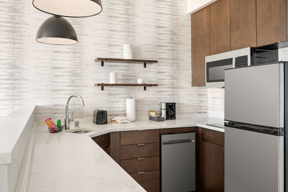 residence inn by marriott milwaukee brookfield at poplar creek