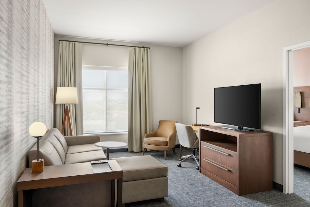 residence inn by marriott milwaukee brookfield at poplar creek