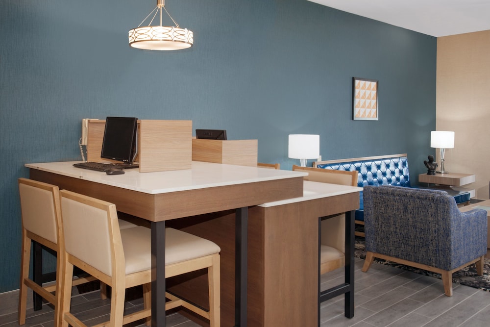 holiday inn express hotel and suites brookville by ihg