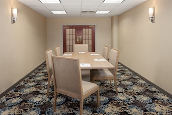 holiday inn express hotel and suites brookville by ihg