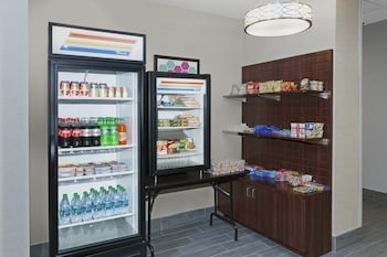 holiday inn express hotel and suites brookville by ihg