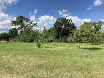oxton hill hideaway shepherds hut