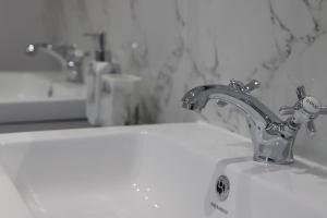 bridgeside rooms