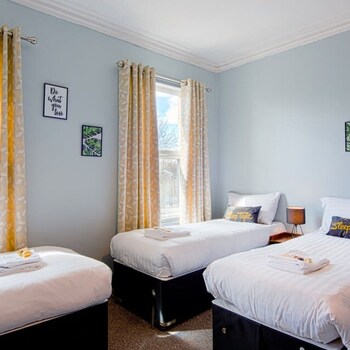 the bishophill gathering sleeps up to 12 york