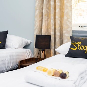 the bishophill gathering sleeps up to 12 york