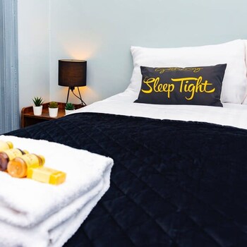 the bishophill gathering sleeps up to 12 york