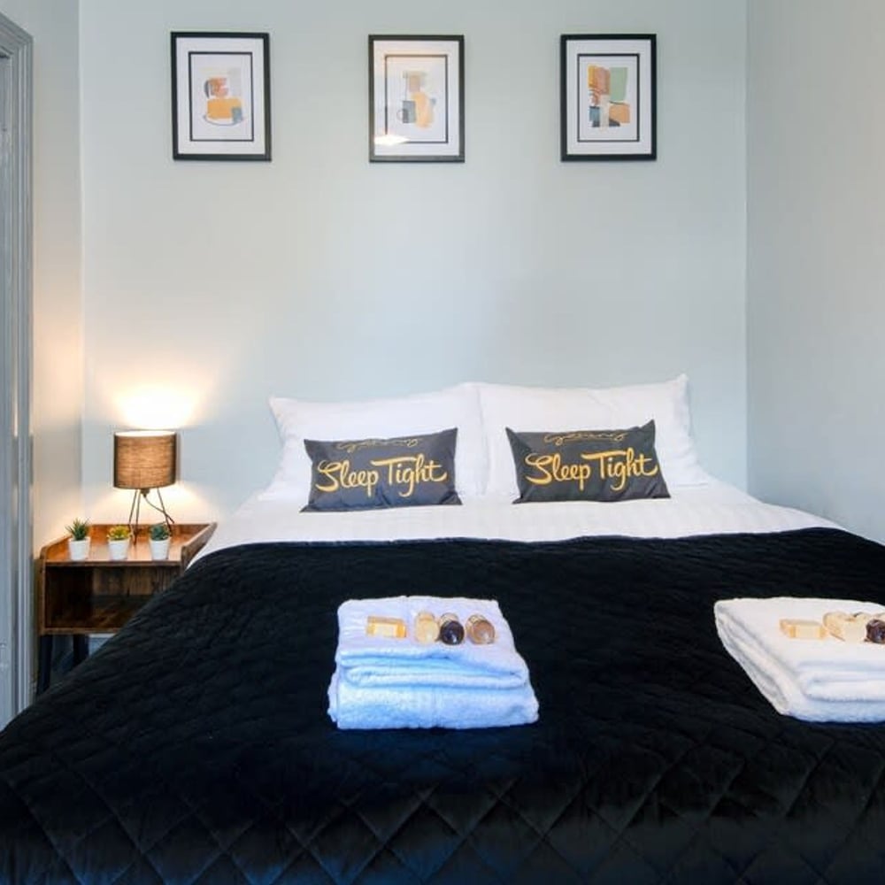 the bishophill gathering sleeps up to 12 york