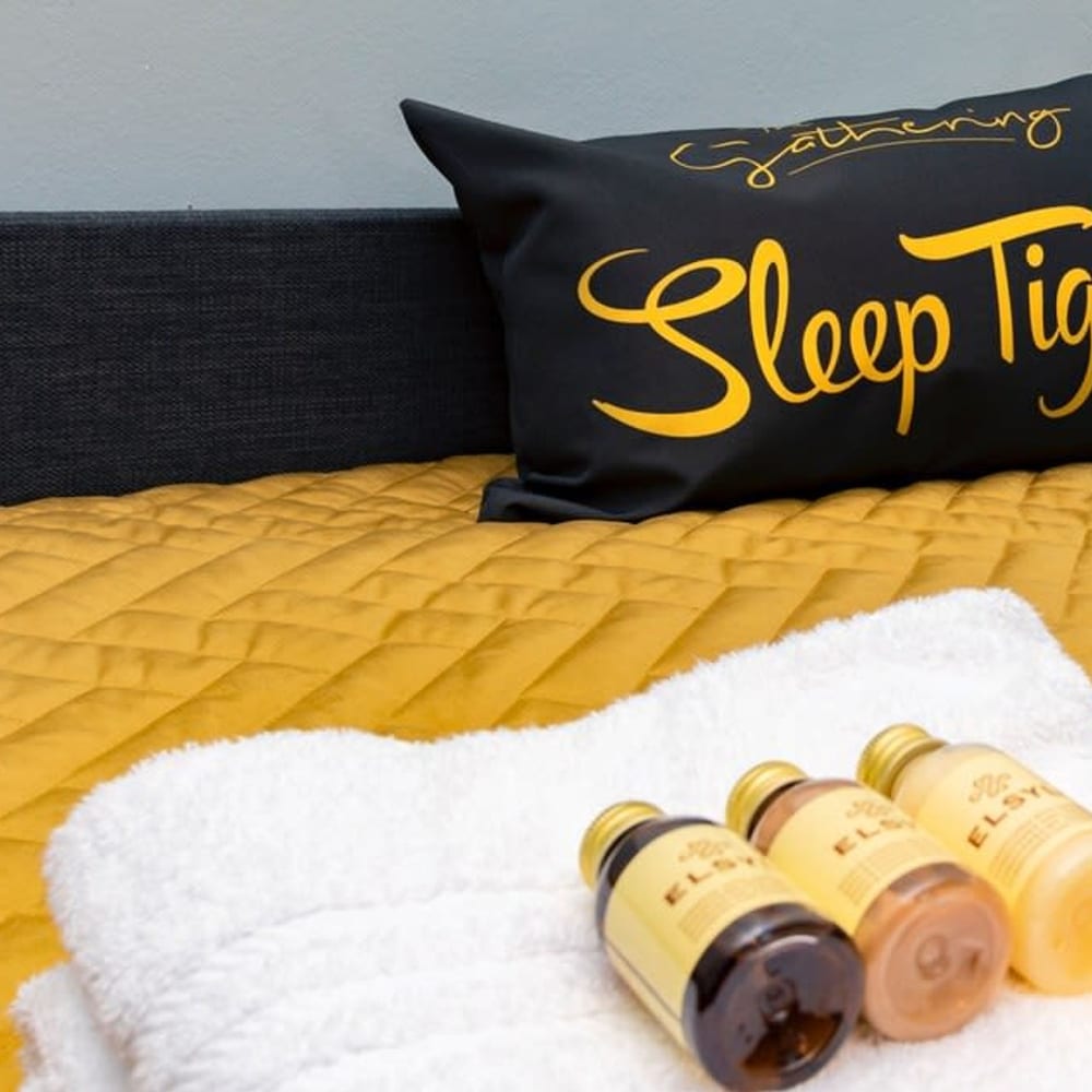 the bishophill gathering sleeps up to 12 york