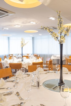 palm court hotel