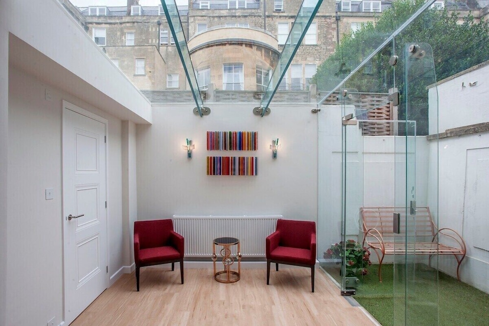 georgian coach house mews central bath