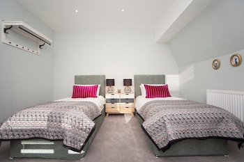 Georgian Coach House Mews Central Bath,,3 star
