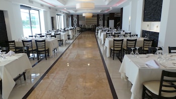 amman airport hotel