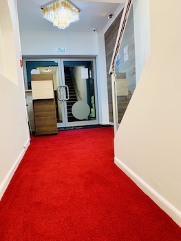 de regency style hotel