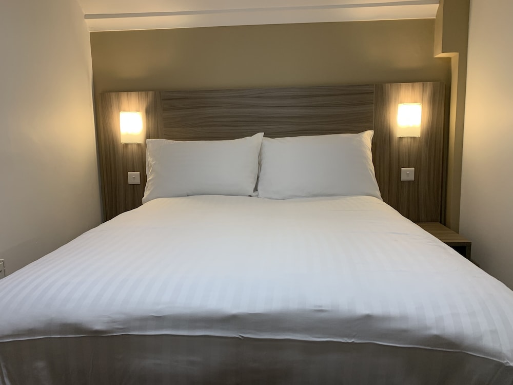 de regency style hotel