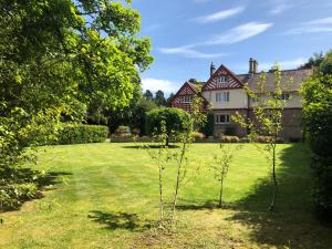 rossal house apartments